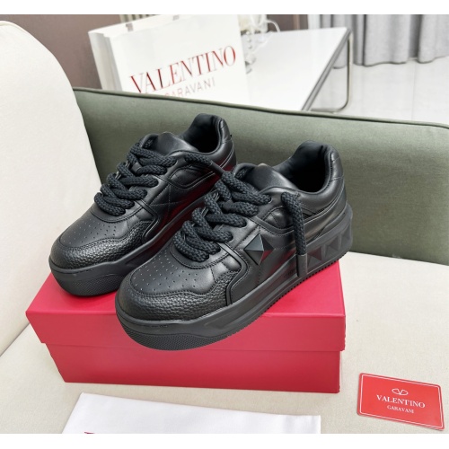Valentino Casual Shoes For Men #1126221