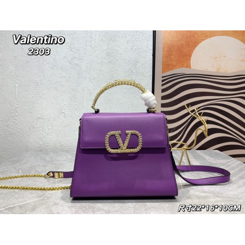 Valentino AAA Quality Messenger Bags For Women #1126837