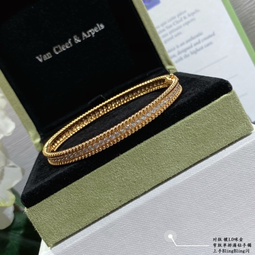 Van Cleef & Arpels Bracelets For Women #1127552