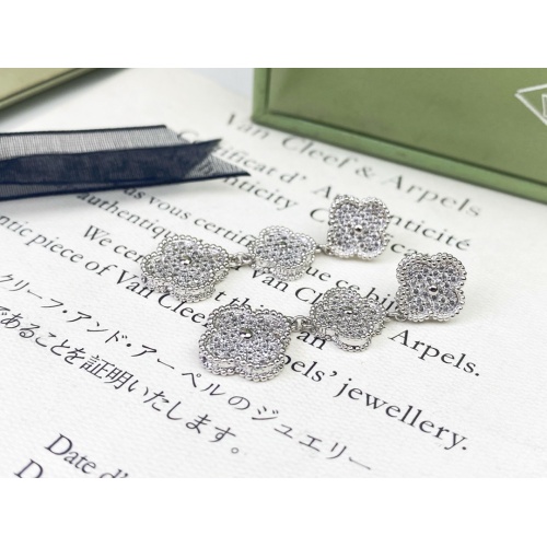 Van Cleef &amp; Arpels Earrings For Women #1128282 $32.00 USD, Wholesale Replica Van Cleef &amp; Arpels Earrings