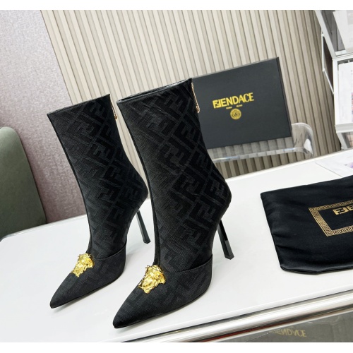 Versace Boots For Women #1128647