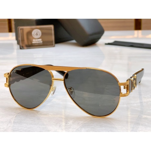 Versace AAA Quality Sunglasses #1130253