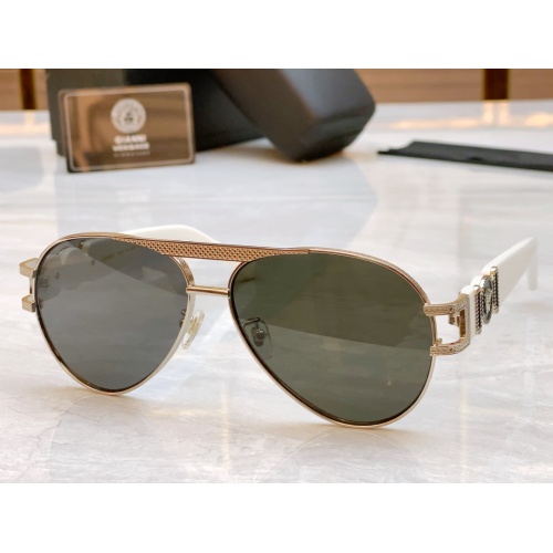 Versace AAA Quality Sunglasses #1130254