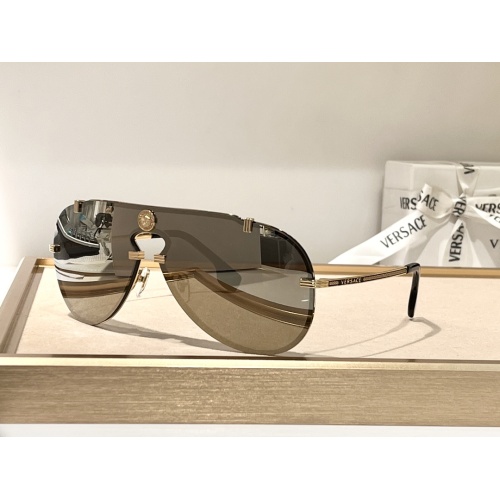 Versace AAA Quality Sunglasses #1130257