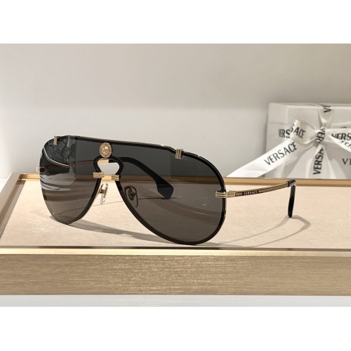 Versace AAA Quality Sunglasses #1130260