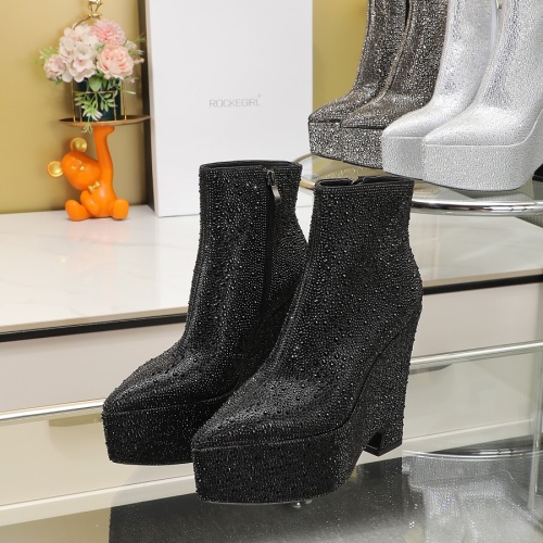 Versace Boots For Women #1130414