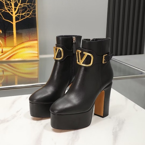 Valentino Boots For Women #1131451