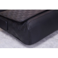 $118.00 USD Louis Vuitton AAA Man Messenger Bags #1121781