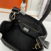 $88.00 USD Prada AAA Quality Handbags For Women #1122320