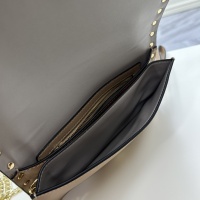 $88.00 USD Valentino AAA Quality Messenger Bags For Women #1122478