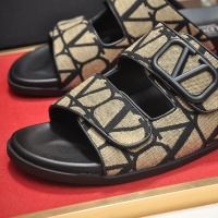$80.00 USD Valentino Slippers For Men #1125008