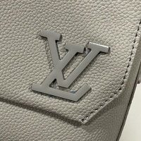$72.00 USD Louis Vuitton AAA Man Messenger Bags #1132315