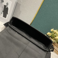 $82.00 USD Louis Vuitton AAA Man Messenger Bags #1132323