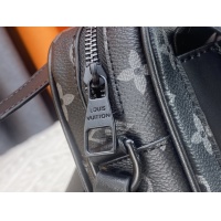 $60.00 USD Louis Vuitton AAA Man Messenger Bags #1132501