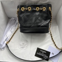 $88.00 USD Chanel AAA Quality Messenger Bags For Women #1132946