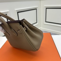 $98.00 USD Hermes AAA Quality Handbags For Women #1133610
