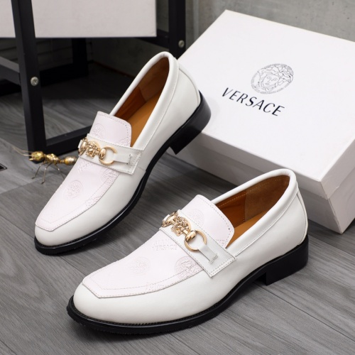 Versace Leather Shoes For Men #1134029