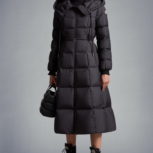 Moncler Down Feather Coat Long Sleeved For Women #1134184