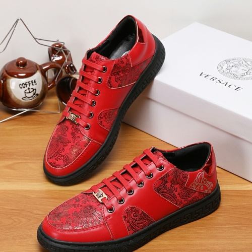 Versace Casual Shoes For Men #1134388