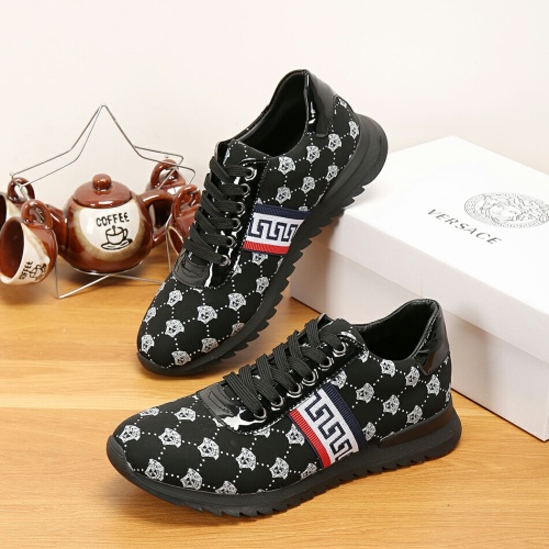 Versace Casual Shoes For Men #1134390