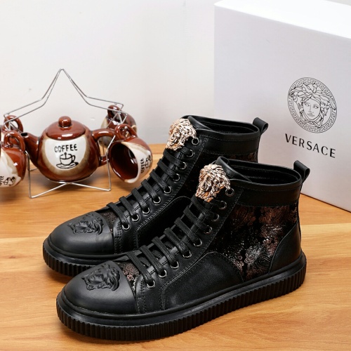 Versace High Tops Shoes For Men #1134394
