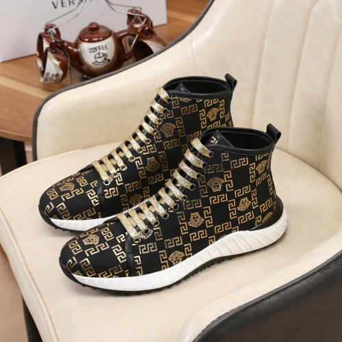 Versace High Tops Shoes For Men #1134396