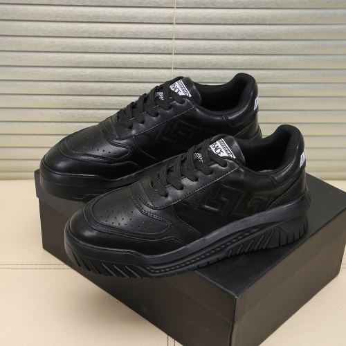 Versace Casual Shoes For Men #1134449
