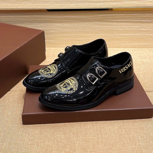 Versace Leather Shoes For Men #1134902 $80.00 USD, Wholesale Replica Versace Leather Shoes