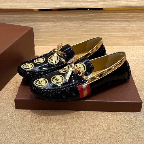 Versace Leather Shoes For Men #1134935