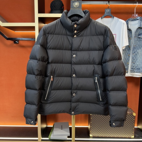 Moncler Down Feather Coat Long Sleeved For Men #1135030