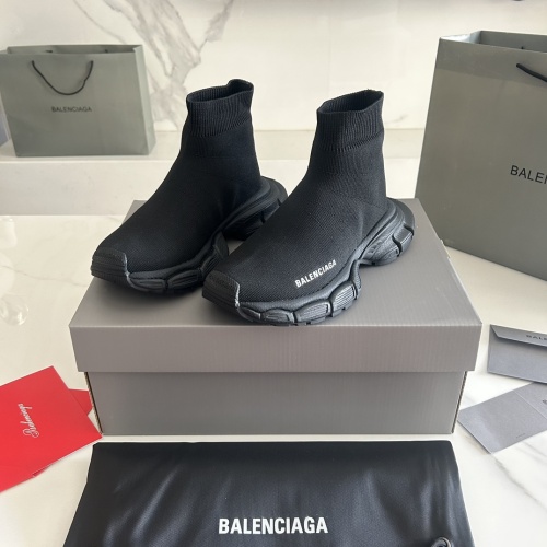 Balenciaga Boots For Women #1135073