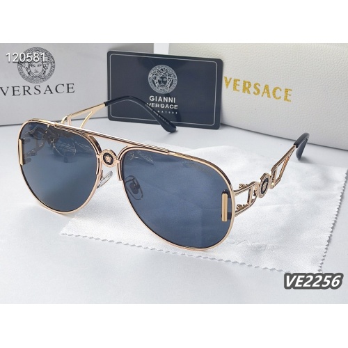 Versace Sunglasses #1135559