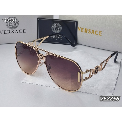 Versace Sunglasses #1135563