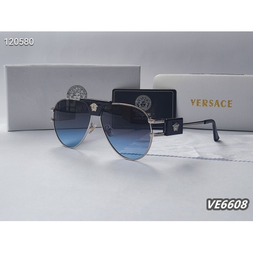 Versace Sunglasses #1135571