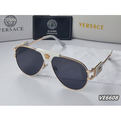 Versace Sunglasses #1135575