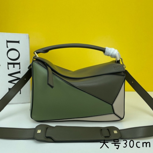 LOEWE AAA Quality Messenger Bags For Women #1138416 $135.00 USD, Wholesale Replica LOEWE AAA Messenger Bags