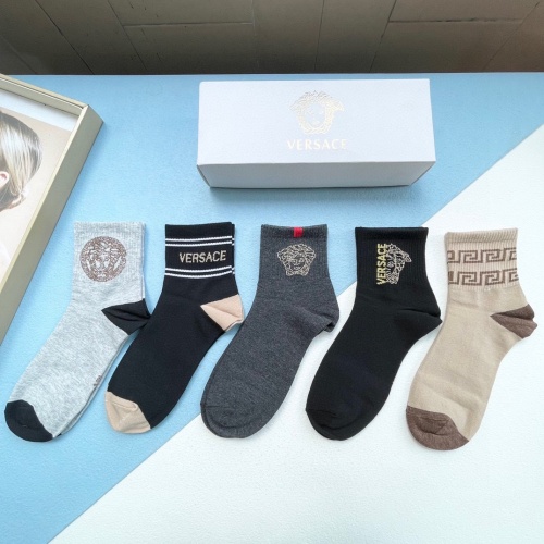 Versace Socks For Men #1138429