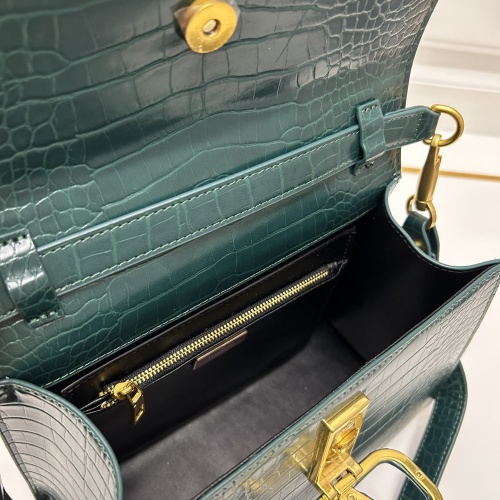 Replica Valentino AAA Quality Messenger Bags For Women #1138611 $108.00 USD for Wholesale