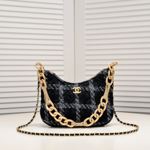 Chanel AAA Quality Messenger Bags For Women #1138706