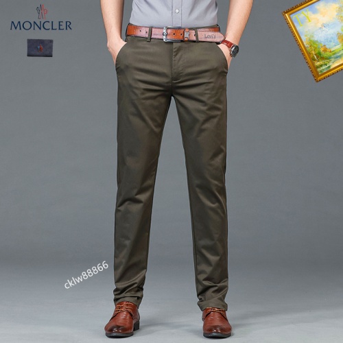 Moncler Pants For Men #1139237