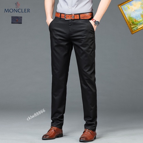 Moncler Pants For Men #1139240