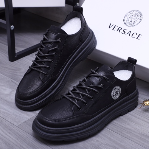 Versace Casual Shoes For Men #1140715