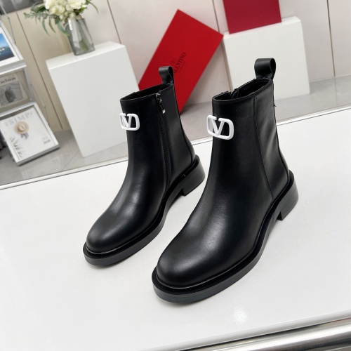 Valentino Boots For Women #1140869