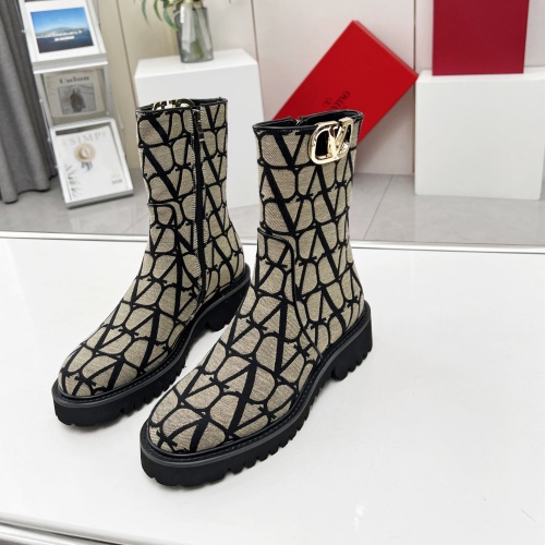 Valentino Boots For Women #1140880