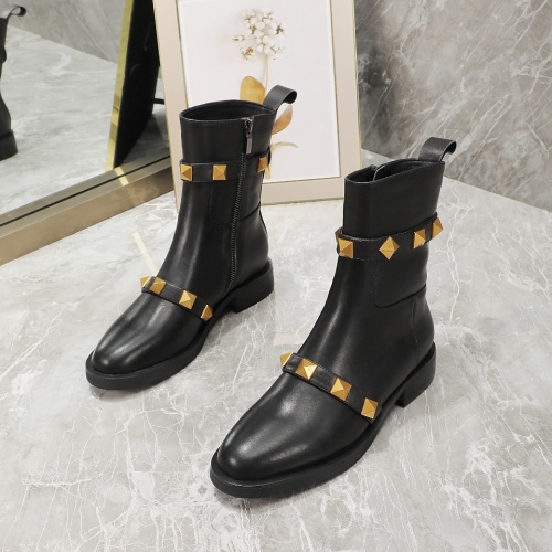 Valentino Boots For Women #1140963