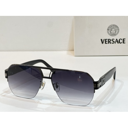 Versace AAA Quality Sunglasses #1143368