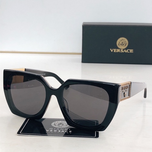 Versace AAA Quality Sunglasses #1143403