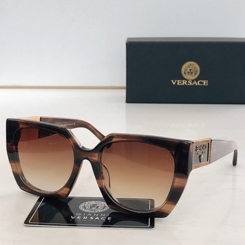 Versace AAA Quality Sunglasses #1143407