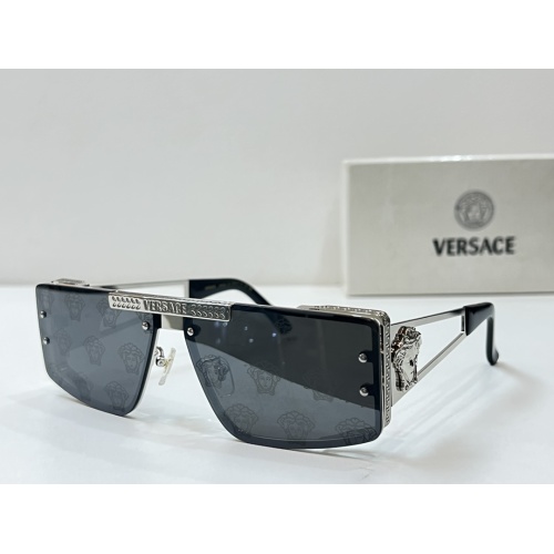 Versace AAA Quality Sunglasses #1143413
