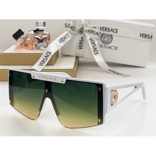 Versace AAA Quality Sunglasses #1143442